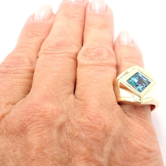 Authentic! Marina B 18k Yellow And White Gold Large Blue Topaz Ring - Picture 7 of 8